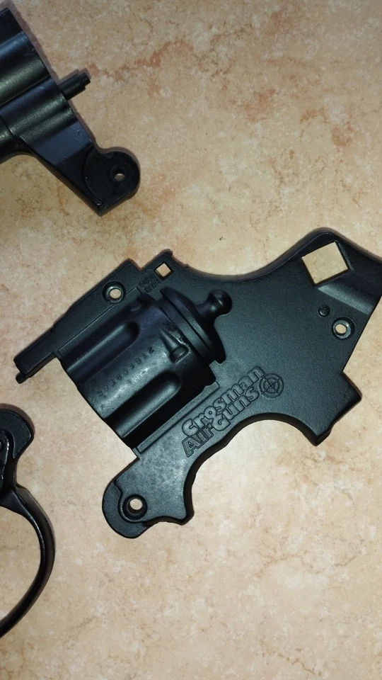CROSMAN CO2 magnum , paintball - Photo 4/4