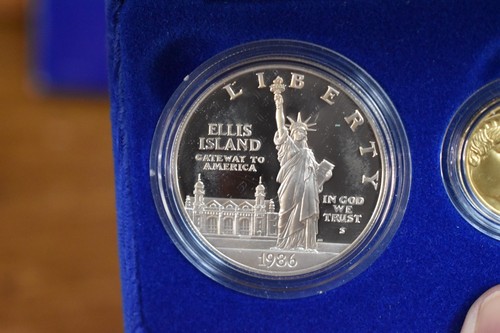 United States Mint Liberty Coins 3-Coin Proof Set (1886-1986) Silver $5 Gold - 第 3/15 張圖片
