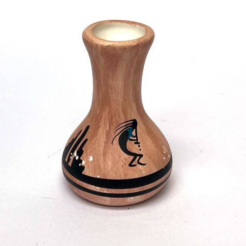 Vintage Marie Dine Navajo Pottery Miniature Vase Hand Painted and Signed 3" Tall - 第 1/7 張圖片