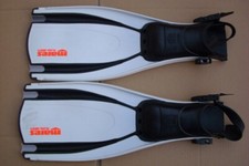 Pinne cinghiolo Mares Plana Avanti Taglia M colore Bianco Scuba Diving Dive