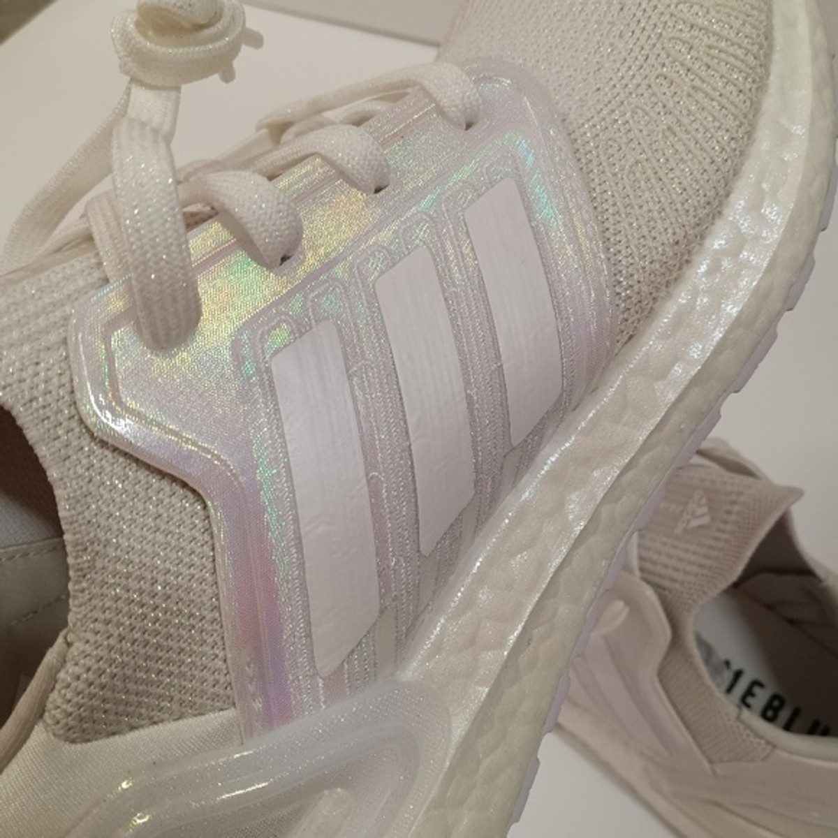 NEW Adidas Ultraboost 20 Primeblue White Iridescent Men