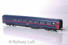 Mk3 TGS trailer guards standard in GNER Livery 44056 By Hornby R4315