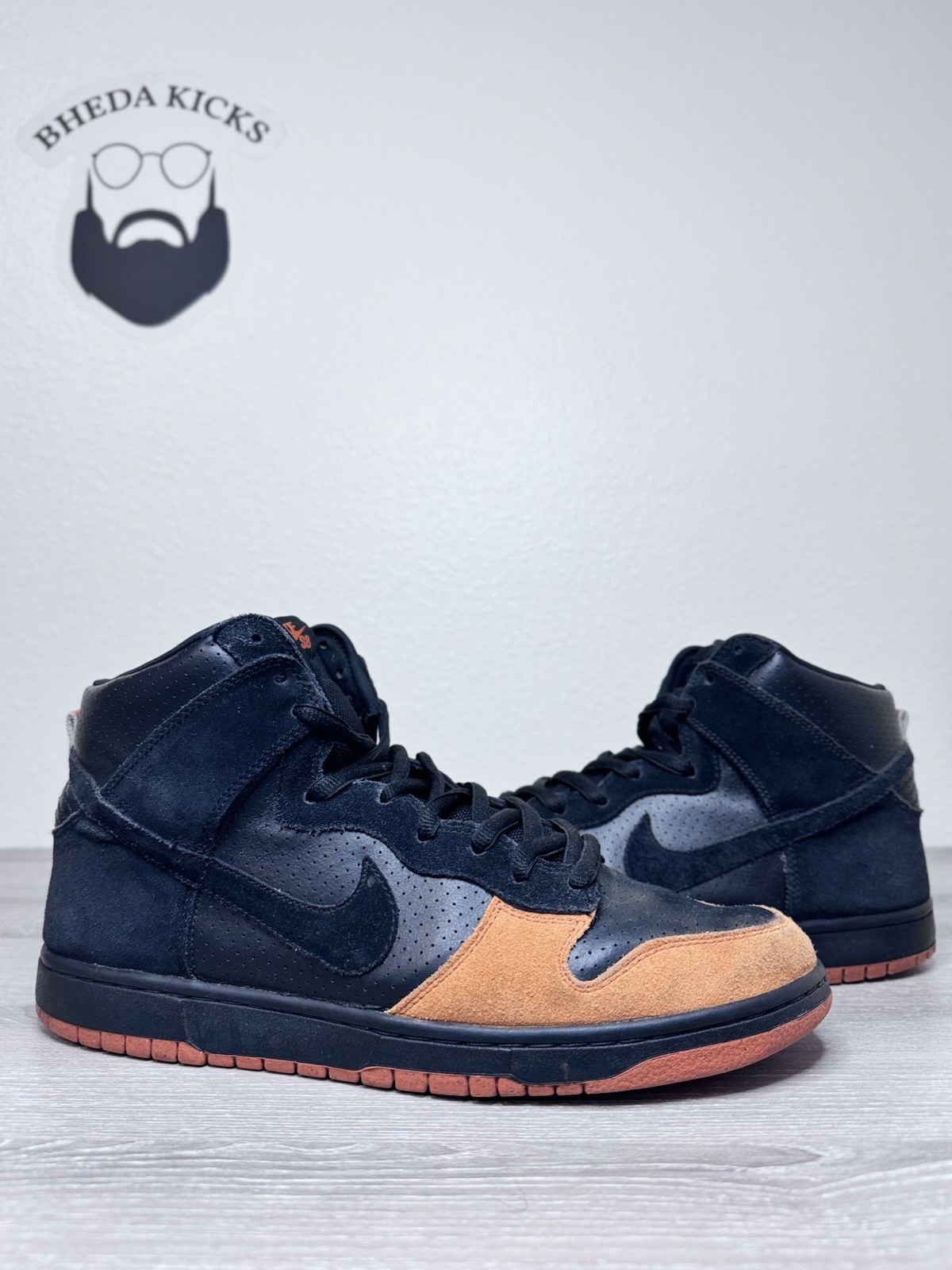 SAOLA Taglia 12 Nike SB Dunk High Black Solar Orange 305050 005 usate autentiche