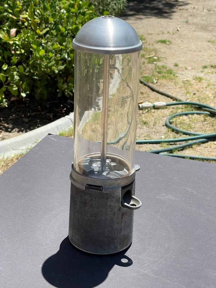 RARE  1927  U.G.grandbois pat. Sept. 20th 1927. GUM BALL  MACHINE.  EXCELLENT - Image 2 of 4