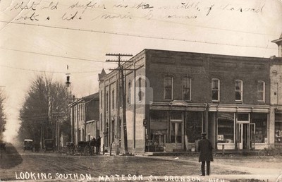 Street View Looking S., on Matteson St., Bronson MI 1913 RPPC Postcard COPY