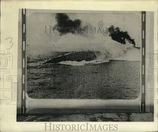 Press Photo Naval ship sinking during World War I battle - pim07998