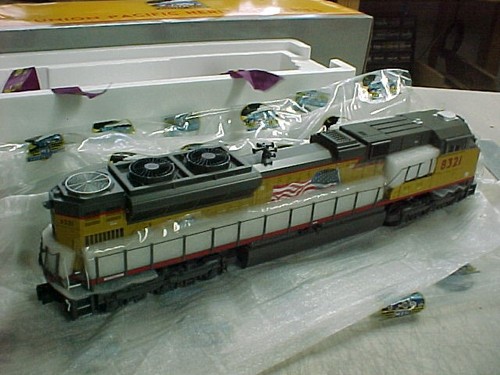 Locomotora diésel MTH 20-2774-1 Union Pacific SD70ACE #8321 | Zustand: Used