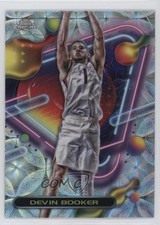 2023-24 Topps Cosmic Chrome Nucleus Refractor Devin Booker #100 1yj