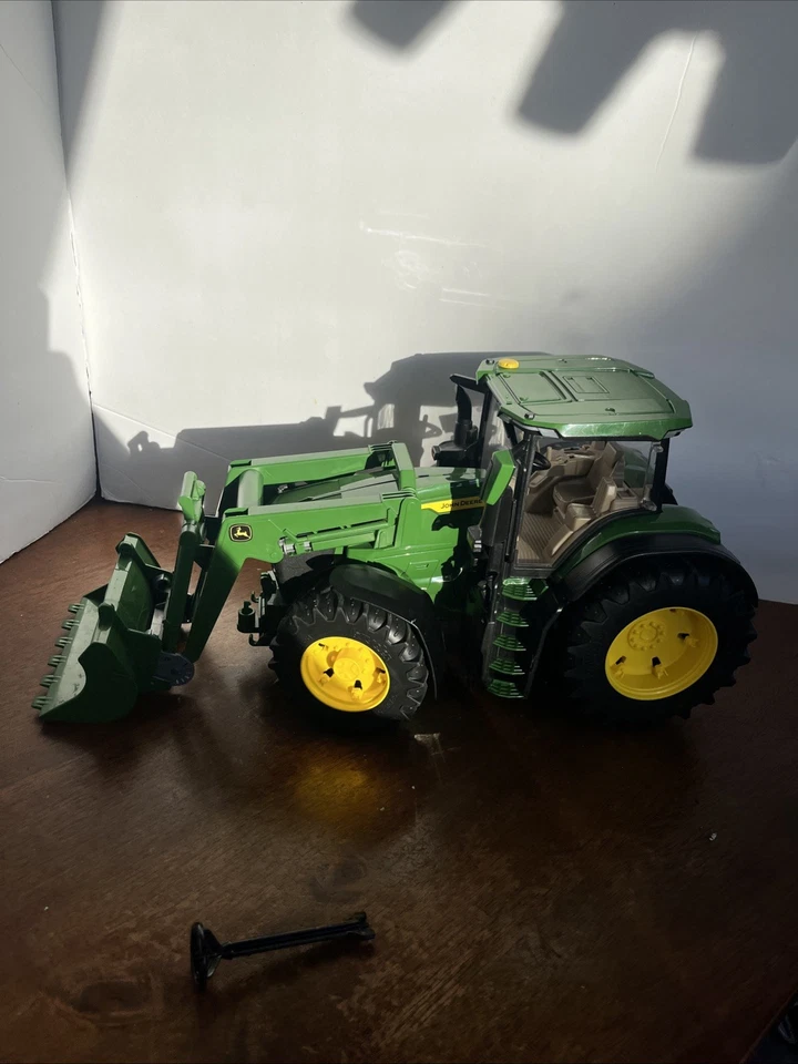 Bruder 09826 John Deere 7R 350 w/ Front Loader - Image 2 of 4