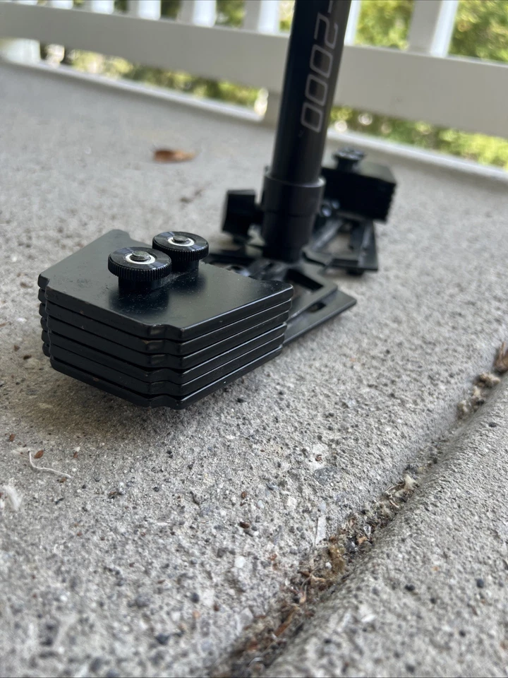 Glidecam HD-2000 Stabilizer Kit with Weights and Attachments (Black) - Image 4 of 4