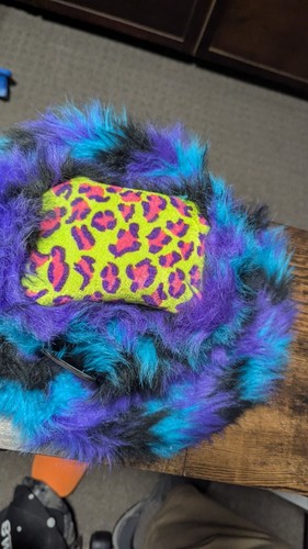 Fischerhut 40 Geburtstag flauschig pelzig lila blau gelb Leopardenhut - Bild 3 von 4