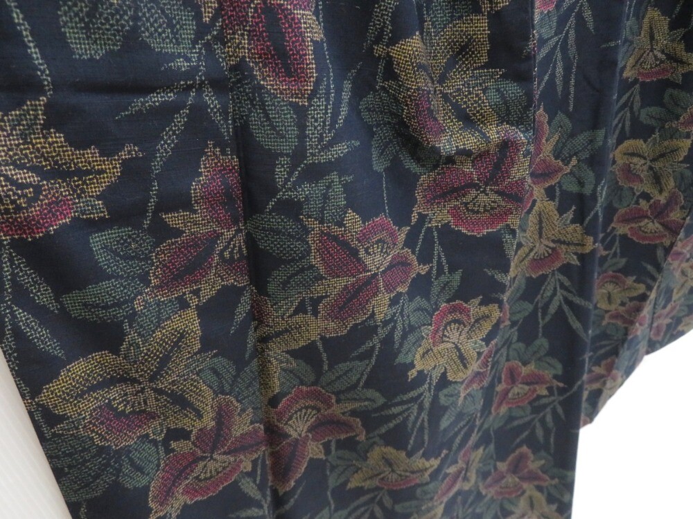 4824T05z800 Vintage Japanese Kimono Silk TSUMUGI Flower Dark