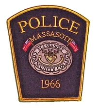 MASSASOIT  COMMUNITY COLLEGE  MASSACHUSETTS  1966  MA  4 3/8"  POLICE PATCH
