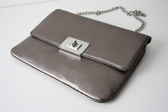 Michael kors pochette a busta donna in saldo, argento, pelle, 2017 -  Stileo.it