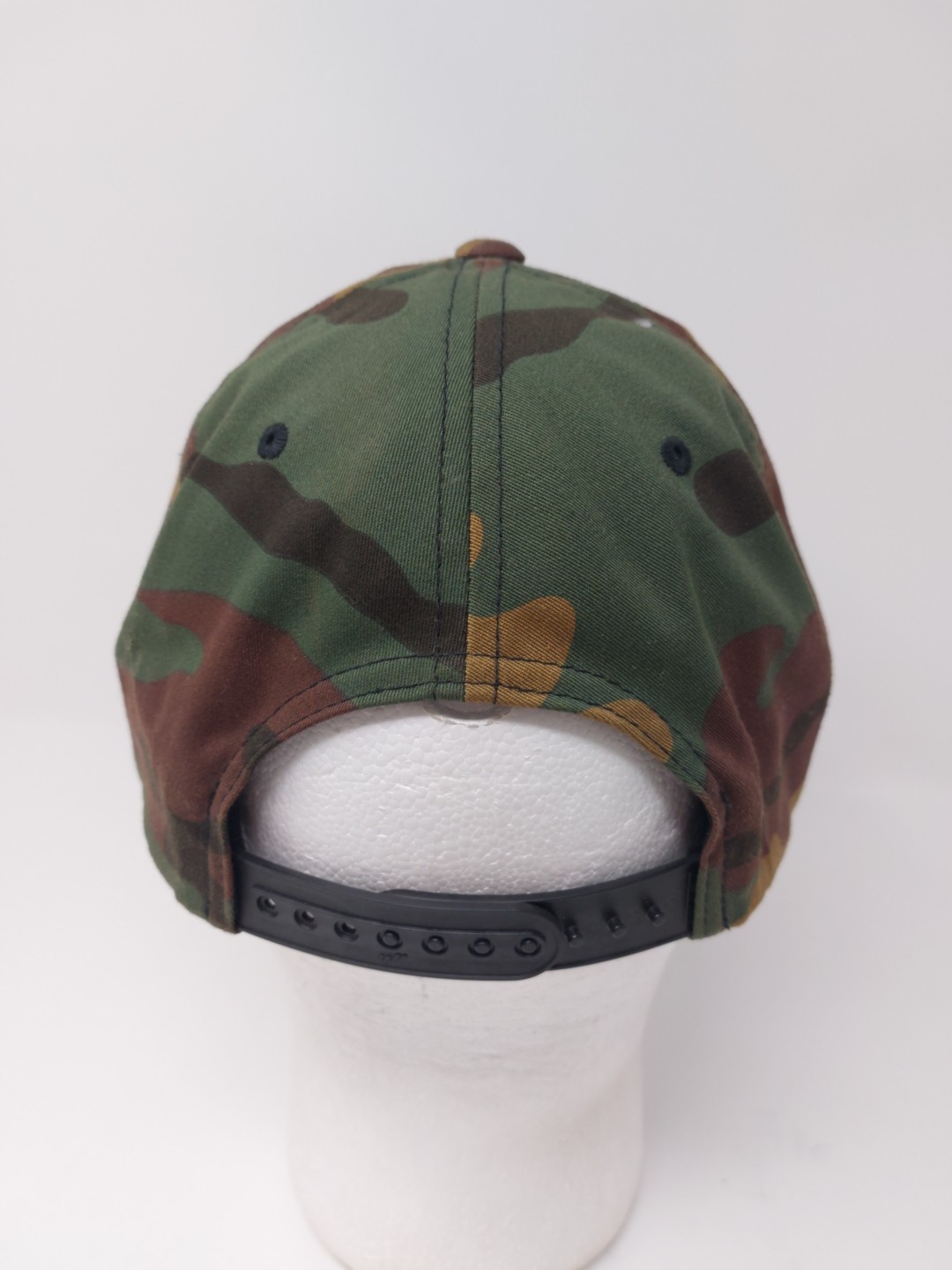 Halibut Buttwhackers Patch Logo Camo Snapback Hat… - image 5