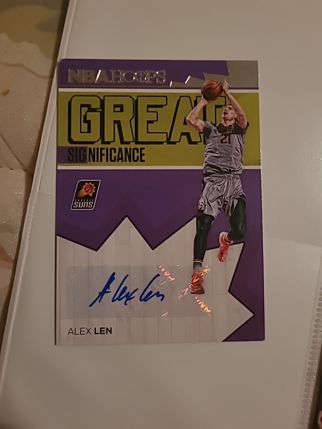 2016-17 Panini NBA Hoops - Great Significance Alex Len #6 (AU)