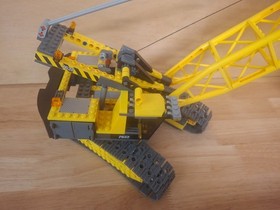 LEGO City #7632 Crawler Crane Complete with Instructions & Minifigures