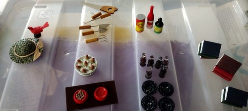 Dollhouse miniatures lot 1:12 Books Pop Bottles Camp Dishes Tools Ect 39 pc - Picture 2 of 13