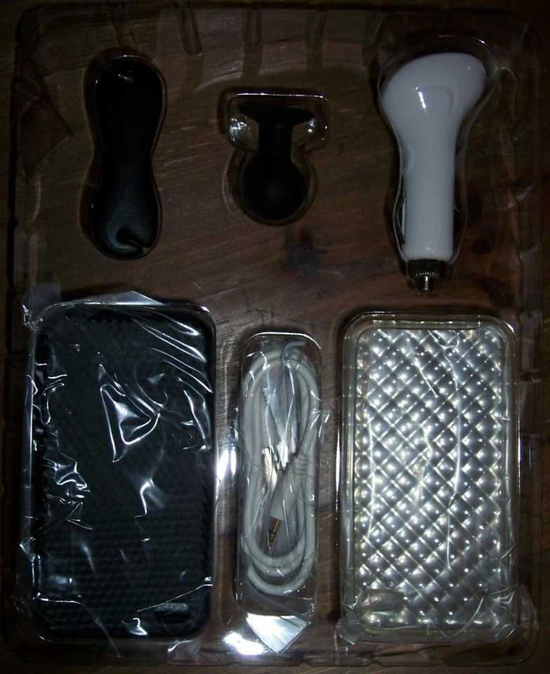 Kit de inicio de gadgets digitales para tu iPhone 4 ~ (incluye 6 accesorios) Foto 3 de 3