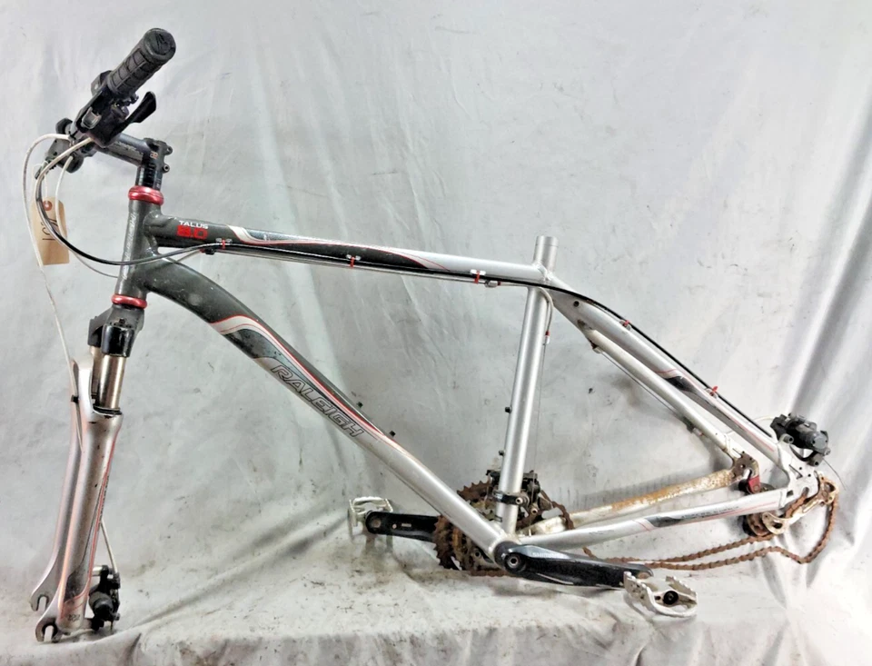 Cuadro de bicicleta MTB Raleigh Talus 8.0 10' grande rígido Deore Shimano Commute Foto 2 de 4