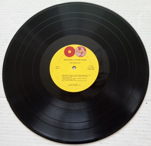 MIRACLES "THE MIRACLES ON STAGE " On TAMA 241 - 1963 VG+Condition - Picture 5 of 6
