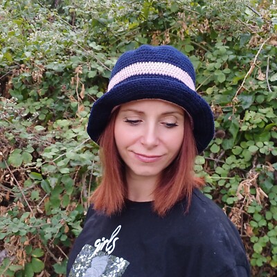 Winter Wool Crochet Bucket Hat, Womens Cloche Bell Style  display picture 3