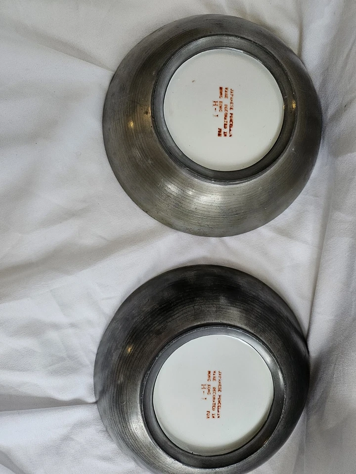 Juego de 2 platos decorativos de porcelana de gallo hechos en Japón y Hong Kong c.1970 Foto 4 de 4