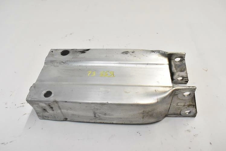 2008-2014 MERCEDES BENZ C300 C250 左侧加固支架 原始设备制造商 — 第 4/4 张图片