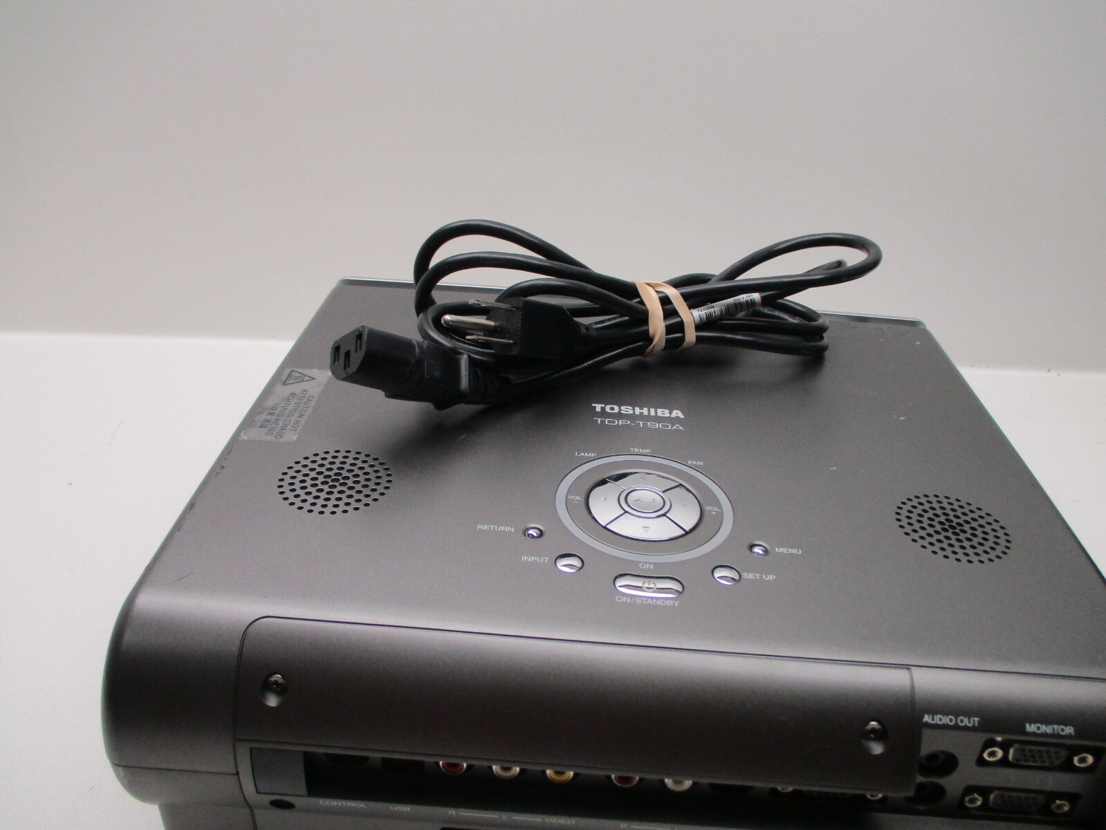 Toshiba TDP-T90A купить в Америке, лот 