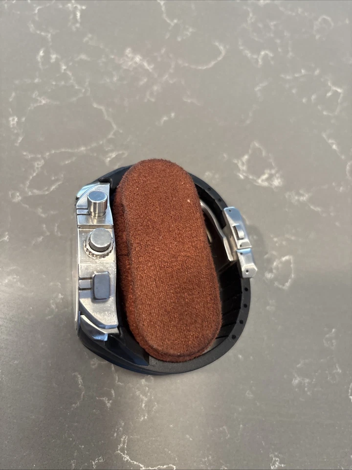 OAKLEY 12 GAUGE MEN'S WATCH Swiss Stainless Chronograph w/ White Dial - Image 2 of 4