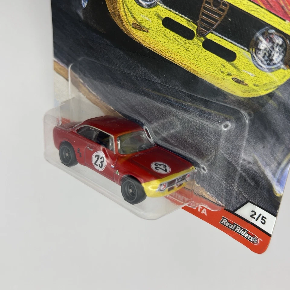 Hot Wheels Alfa Romeo Giulia Sprint GTA, rot Premium 2019 GJP78 1:64 HW neu OVP - Bild 2 von 4