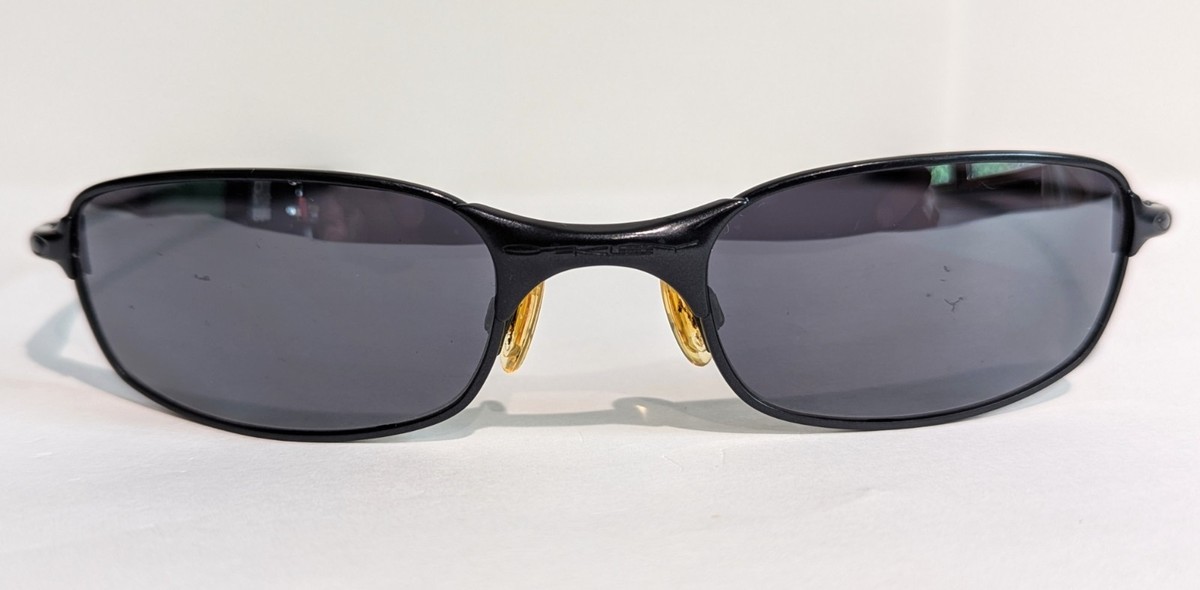 Oakley Vintage Square Wire 2.0 Dark Frame / Black Iridium Lens