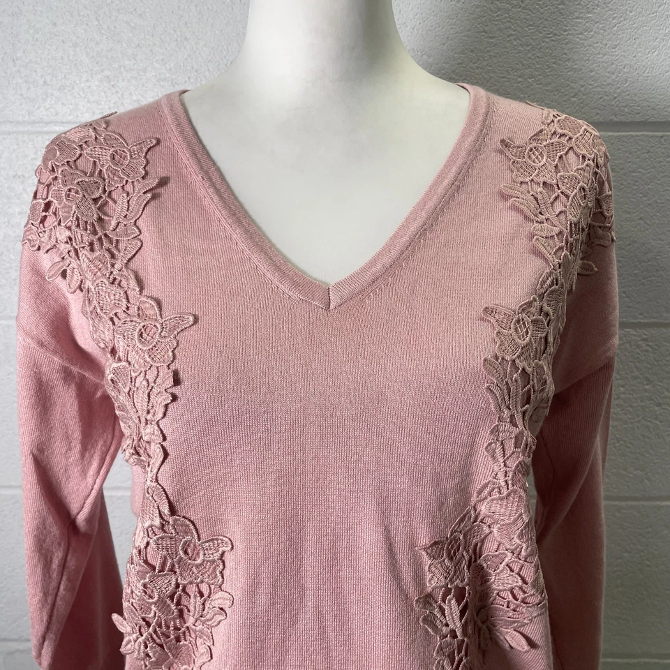 Suéter Elle Mujer Pequeño Rosa Tejido Encaje Detalle Manga Larga Cuello en V Pullover Foto 3 de 4