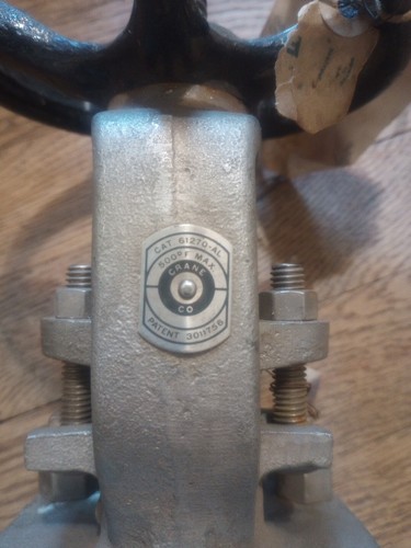 Crane CF8-FE 1 1/4" Stainless Steel Gate Valve 114-SP Class 150 - Picture 2 of 13