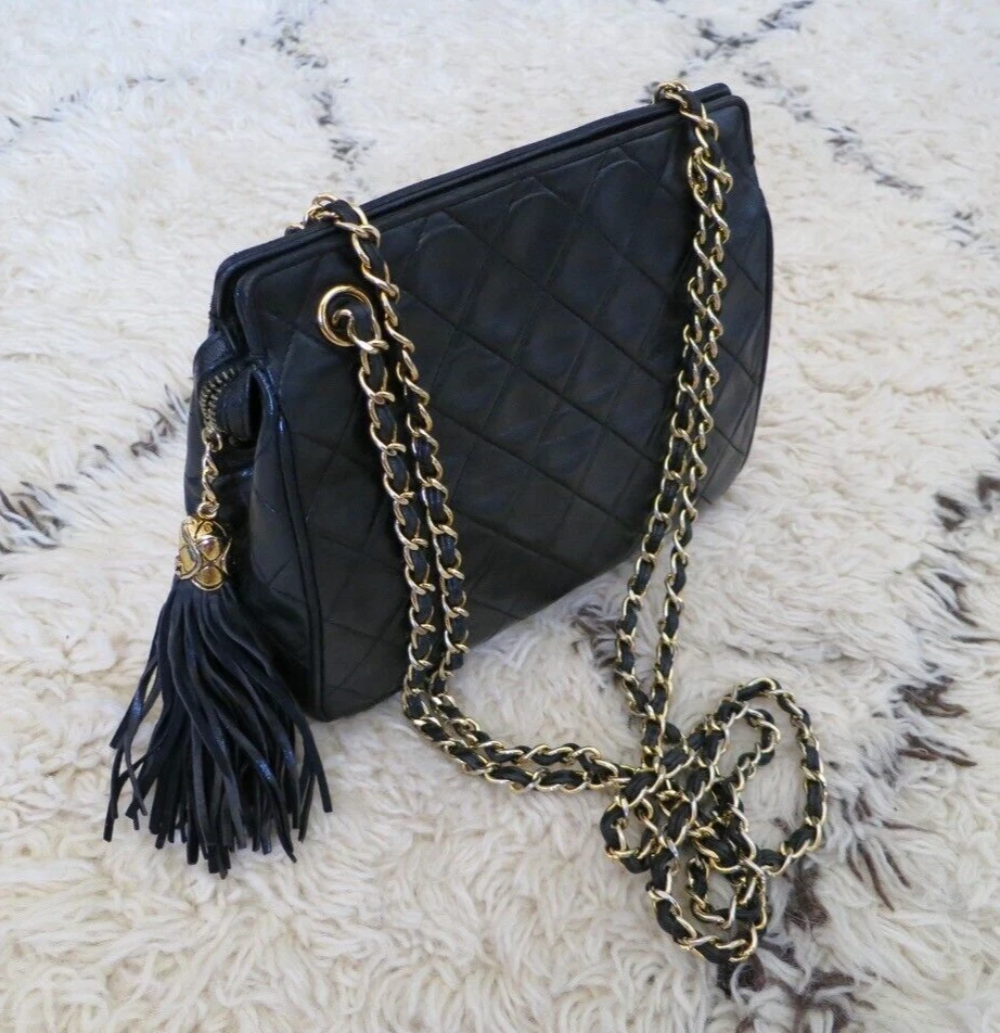 RARE MINT Chanel Quilted Fringe Single Chain Lambskin Purse Black