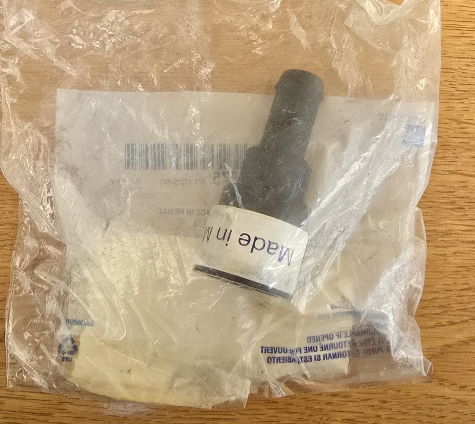 Conector de cableado multiusos Cadillac DeVille 2000-2005 GM piezas no. 15151875 Foto 4 de 4