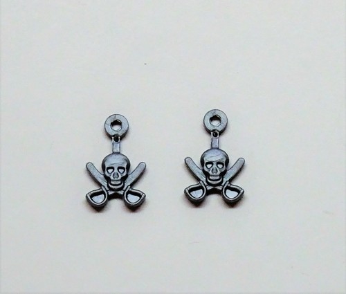 Pendant Skull Gold Silver Playmobil to Pin Pirate Tricorn Hair Headscarf - Picture 2 of 2