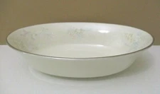 LENOX APRIL OVAL VEGETABLE BOWL - 9 1/2" 0803H