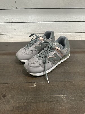 New Balance 574 Women s grey size 8 sneakers casual 
