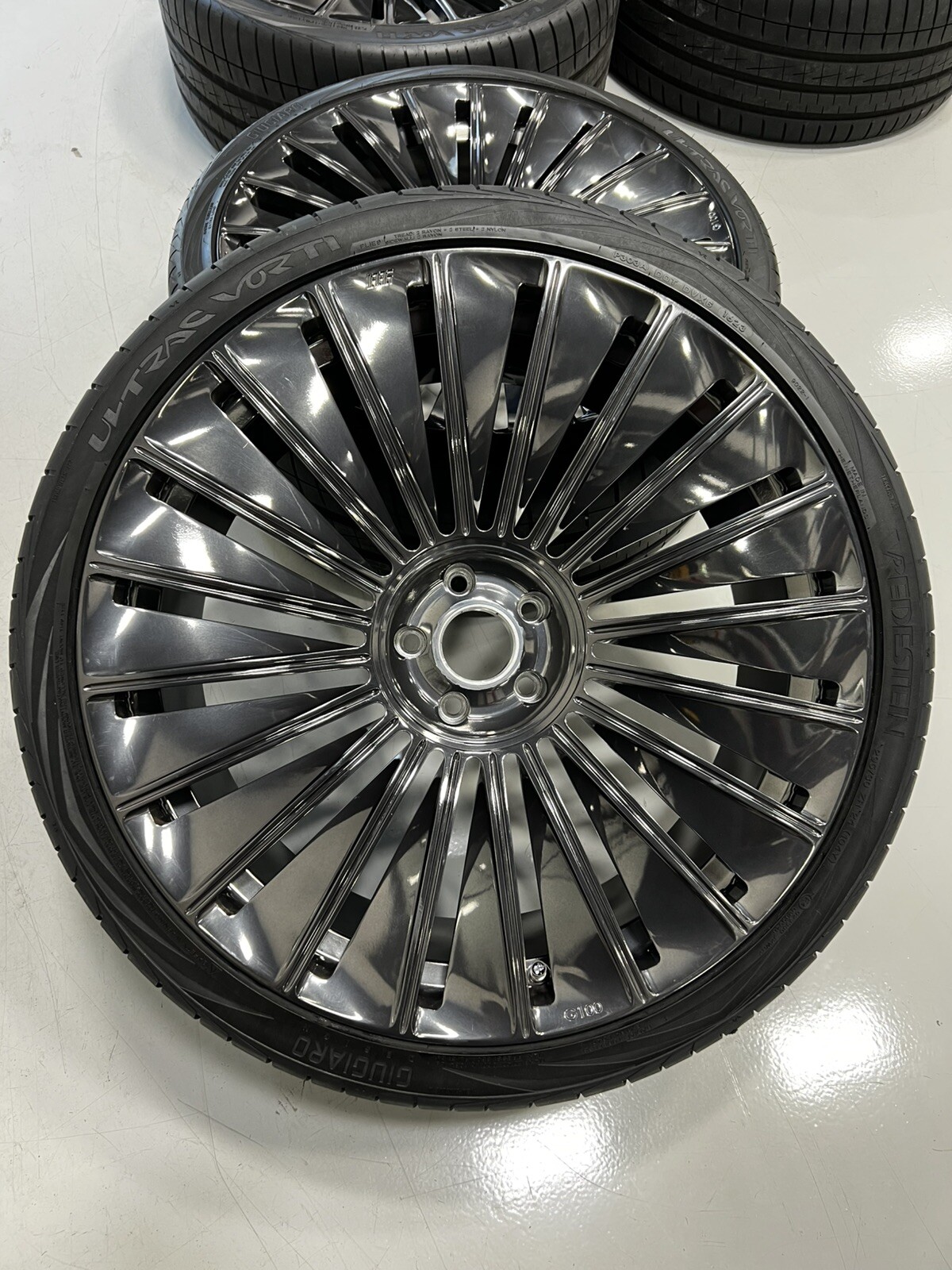 1886 Forged G100 Series Wheels And Tires Rolls Royce