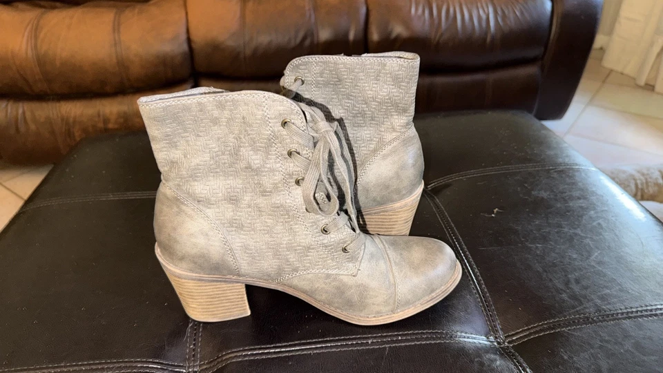 Botines de combate con cordones Roxy Garrison talla 9,5 buen estado Foto 4 de 4