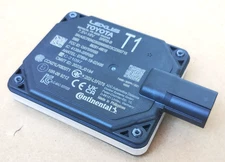 Toyota Lexus Genuine Prius Blind Spot Radar Sensor Module 882B1-48010 ZVW60 OEM