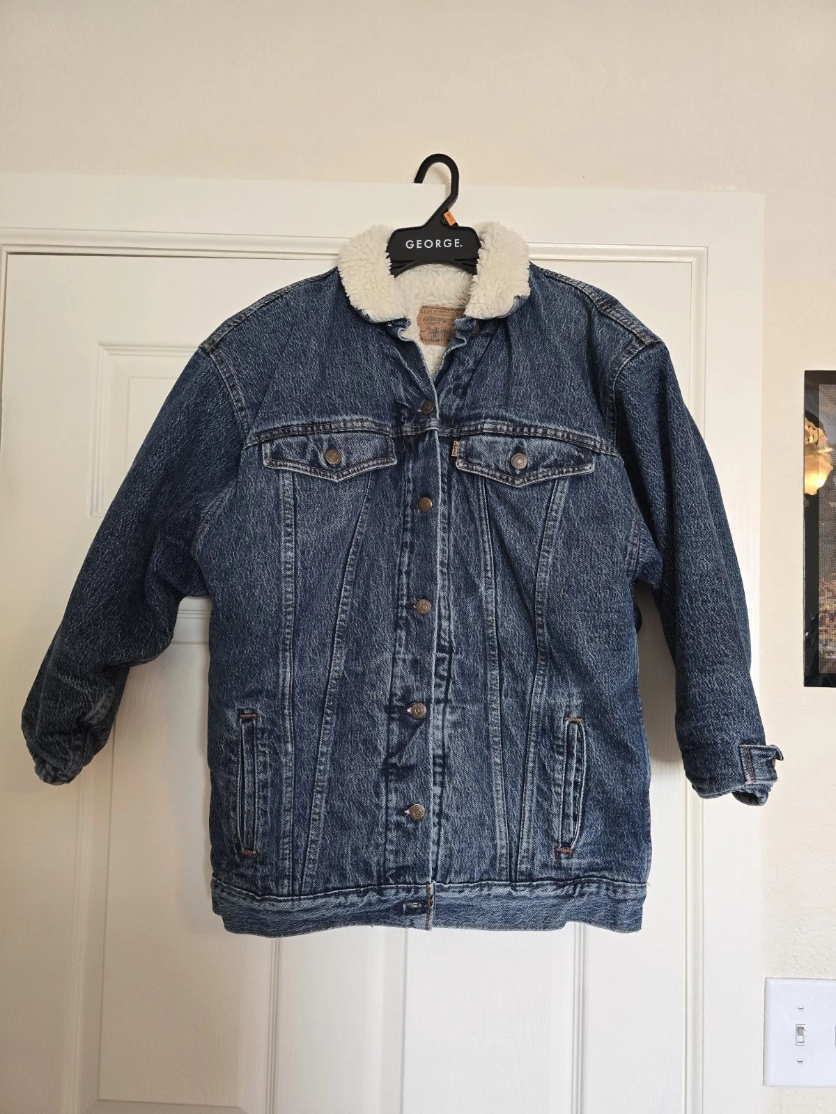 Vintage Levis Sherpa Lined Denim Jacket Unisex, Large Or X-large Retro Trucker