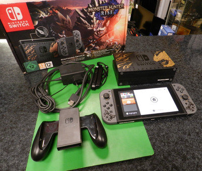 Nintendo Switch Limited Edition Monster Hunter Rise Edition - Komplett - OVP