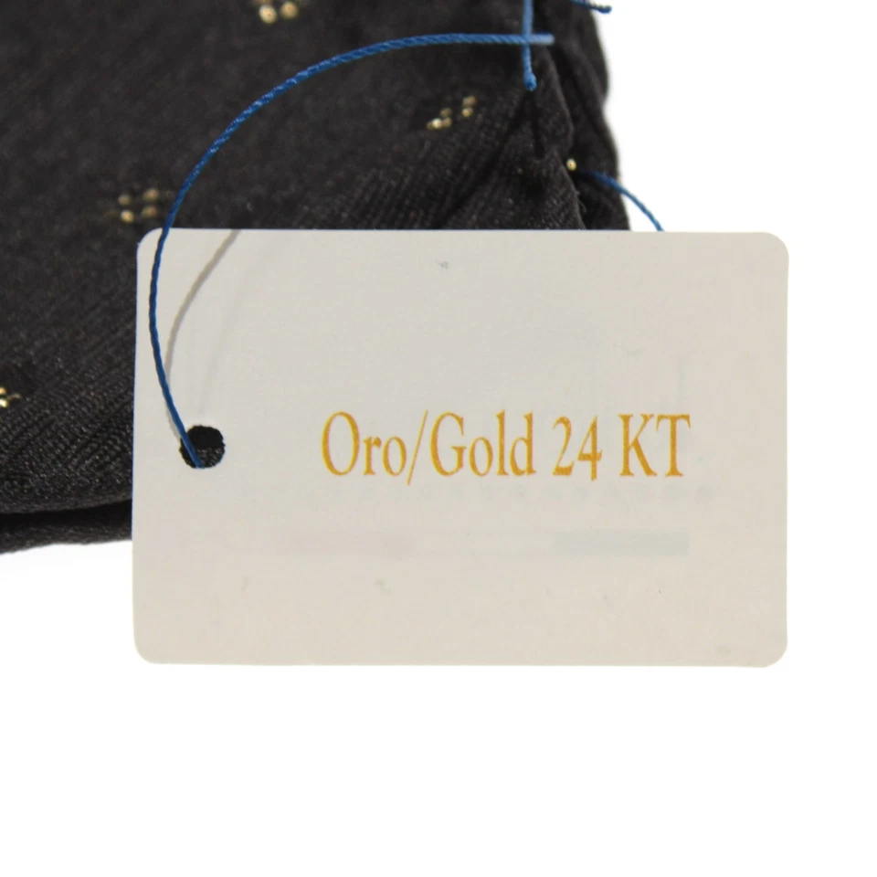 Cuadrado de bolsillo Italo Ferretti nuevo con etiquetas de una sola cara en negro con lana/seda dorada de 24 quilates Foto 2 de 4