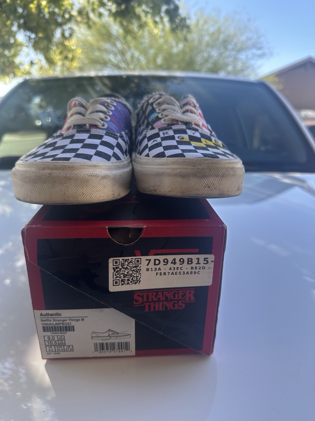 VANS X Stranger Things Authentic - VN0A5JMPBO5 - … - image 2