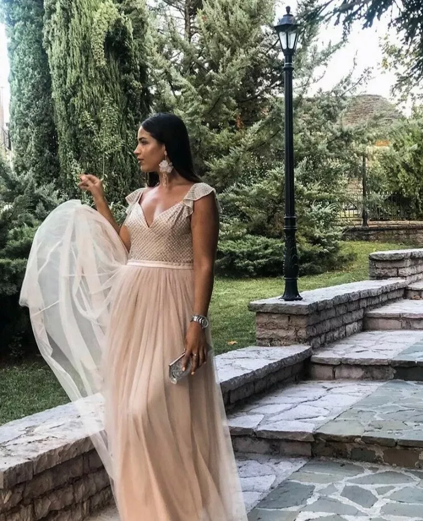 Needle and thread cheap wedding dress second hand