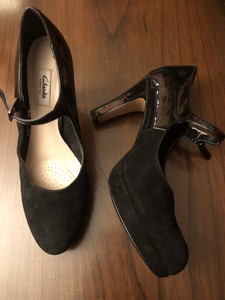 clarks black high heels