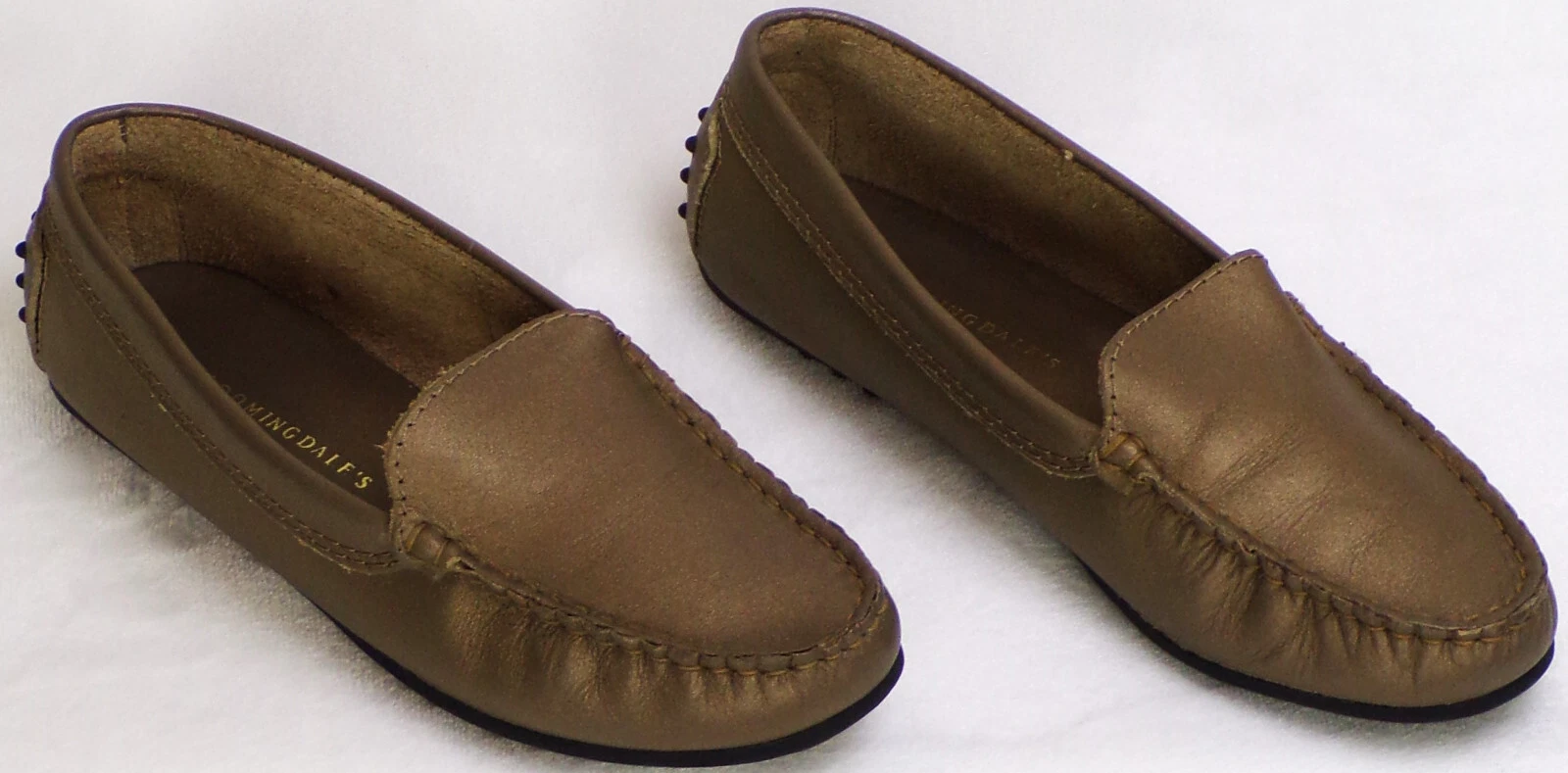 BLOOMINGDALE'S size 6M (but see measurements) dull-gold loafers leather uppers