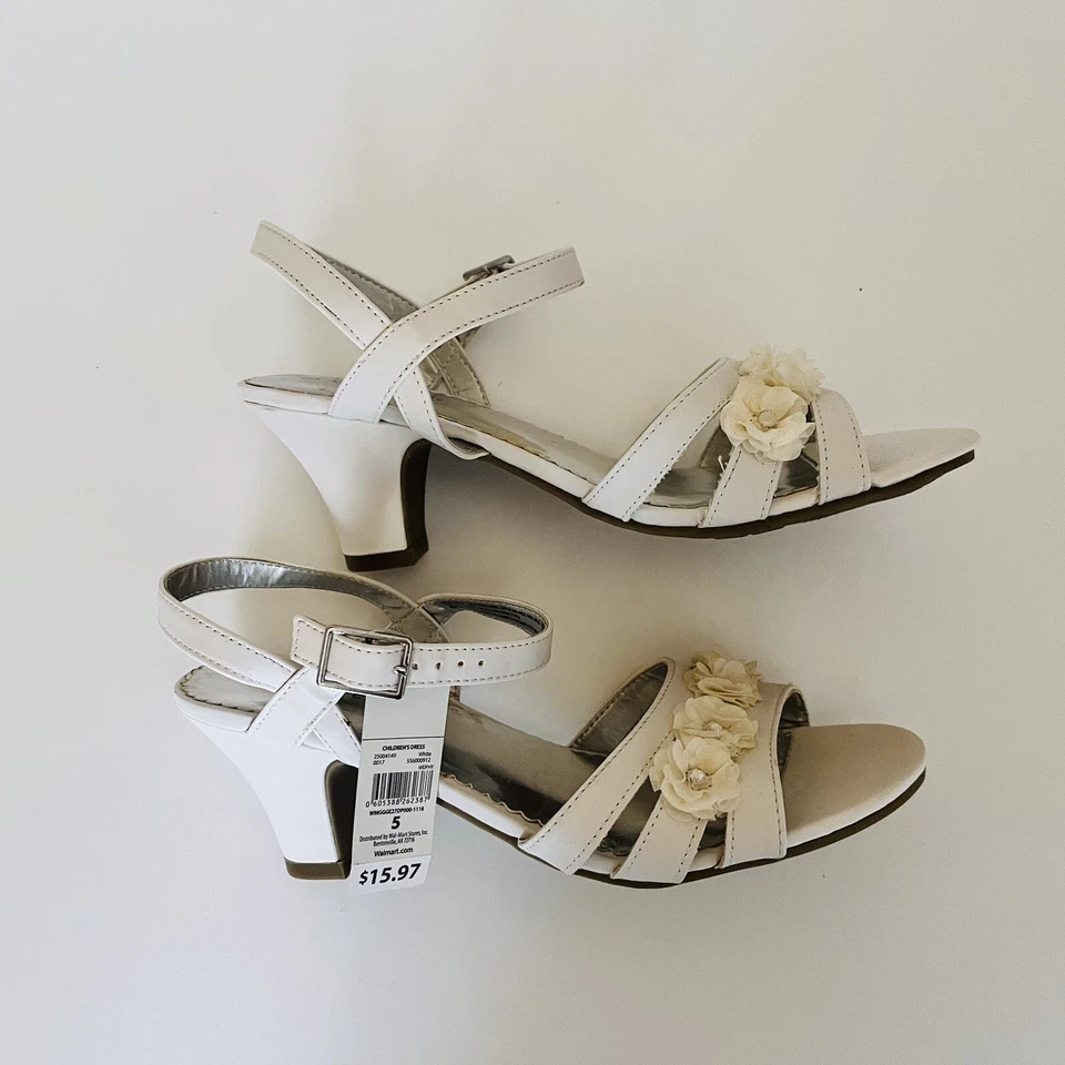 Sandalias blancas niñas talla 5 con flores y gemas Foto 2 de 4